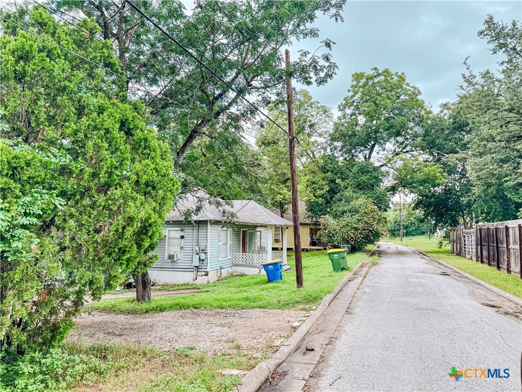 main property photo 9