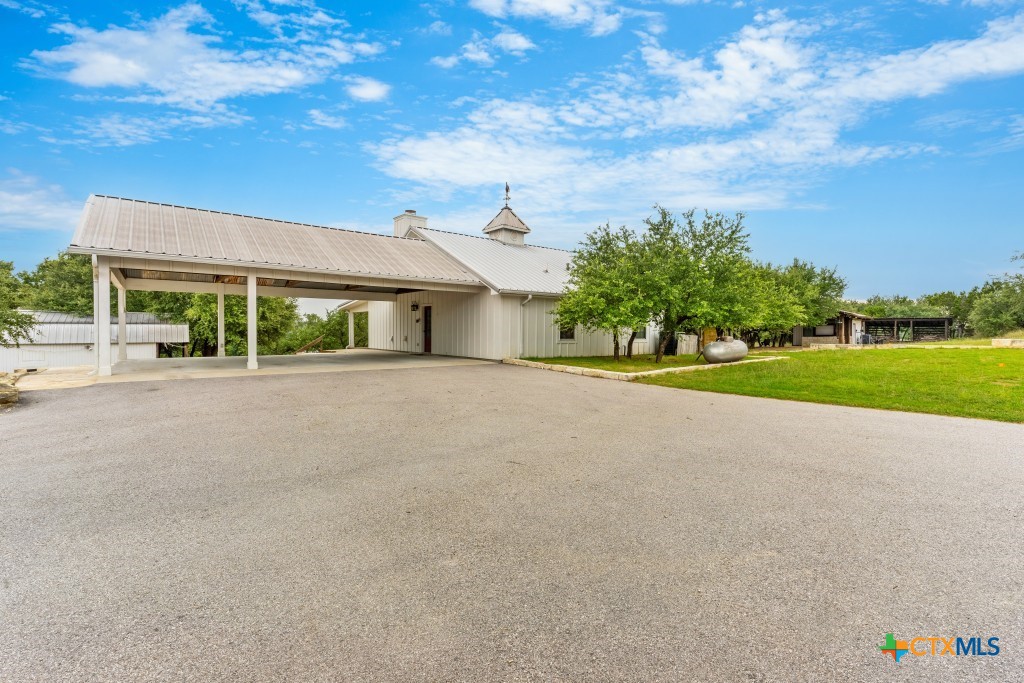 main property photo 9