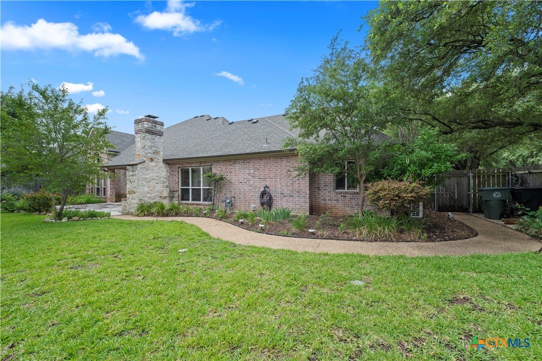 main property photo 22