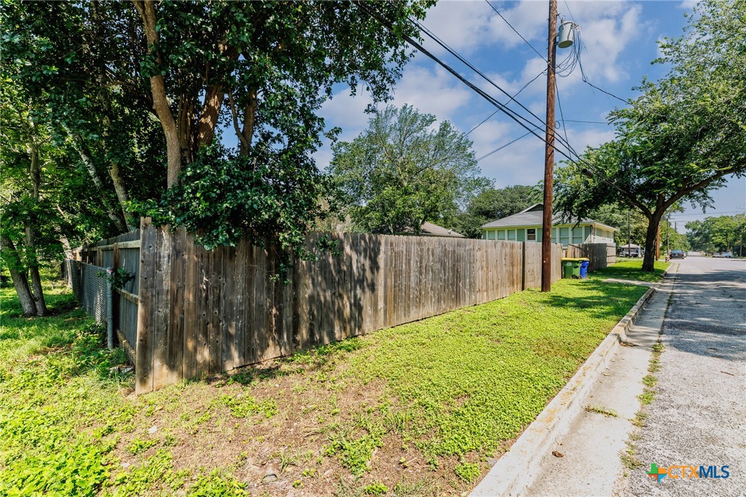 main property photo 36