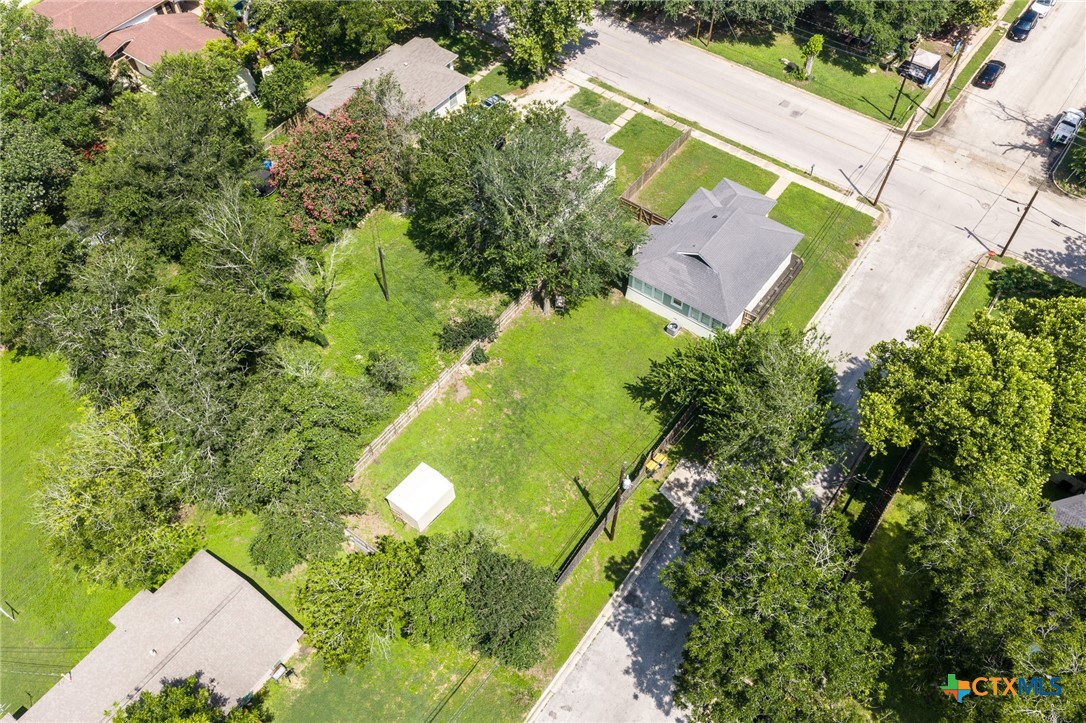 main property photo 39
