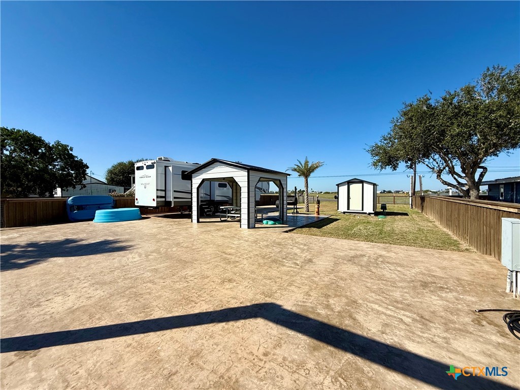 main property photo 17