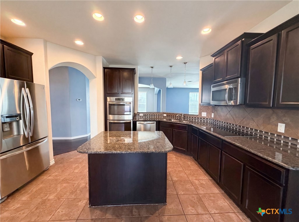 main property photo 5