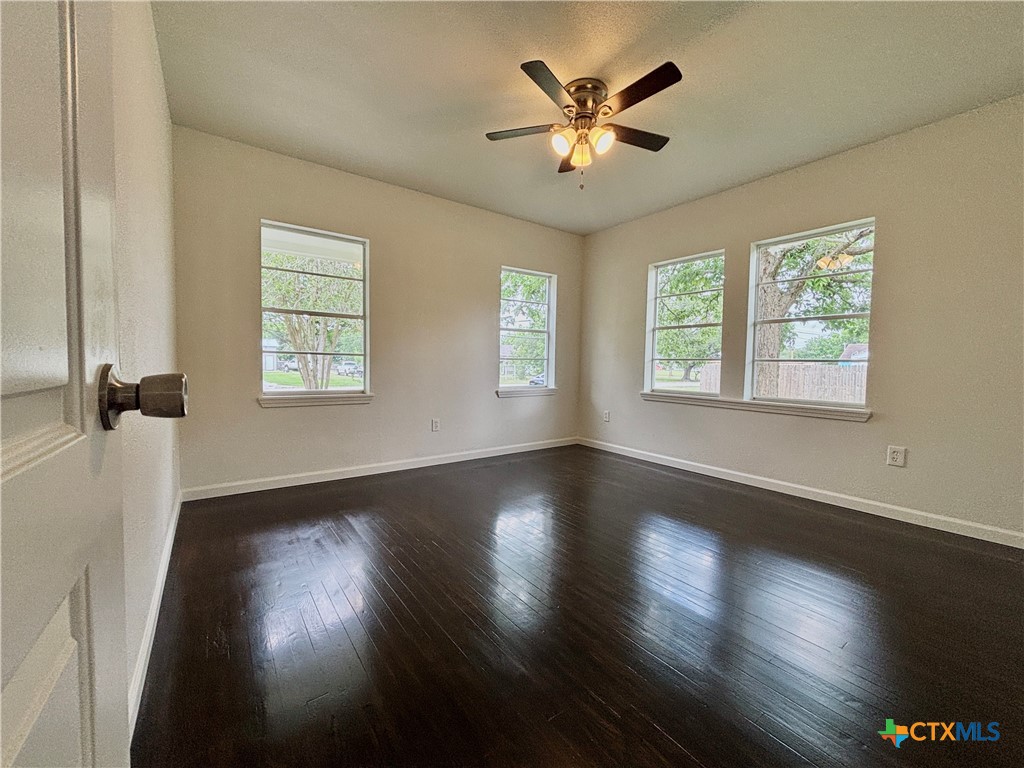 property viewer photo 12