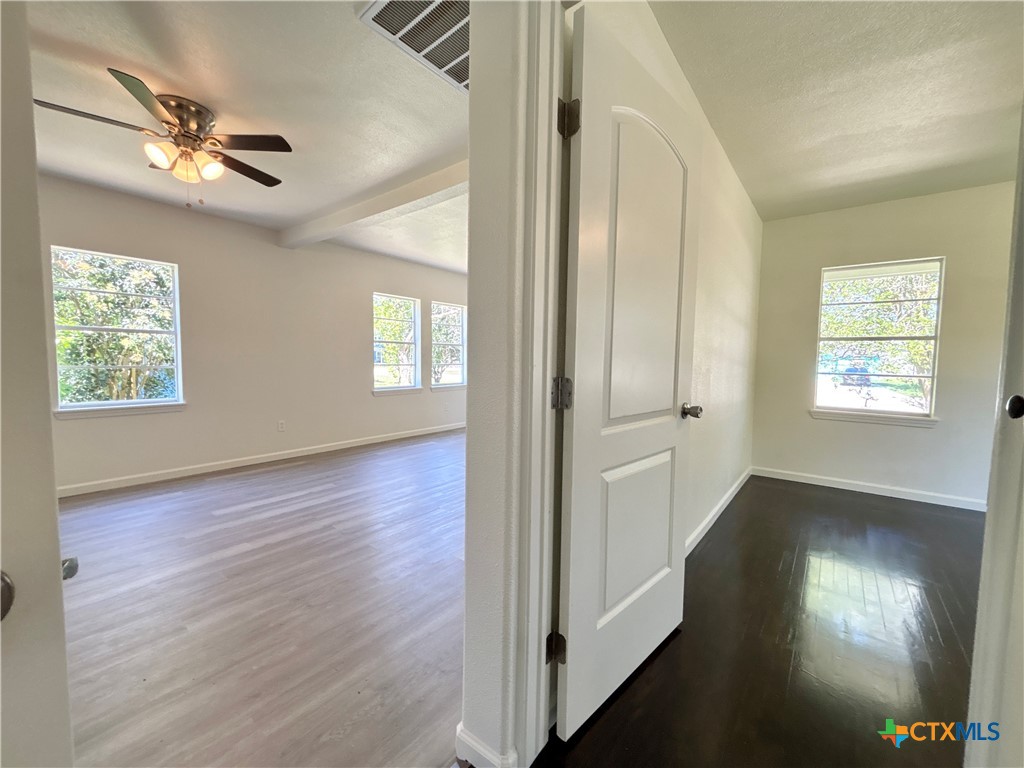 property viewer photo 18