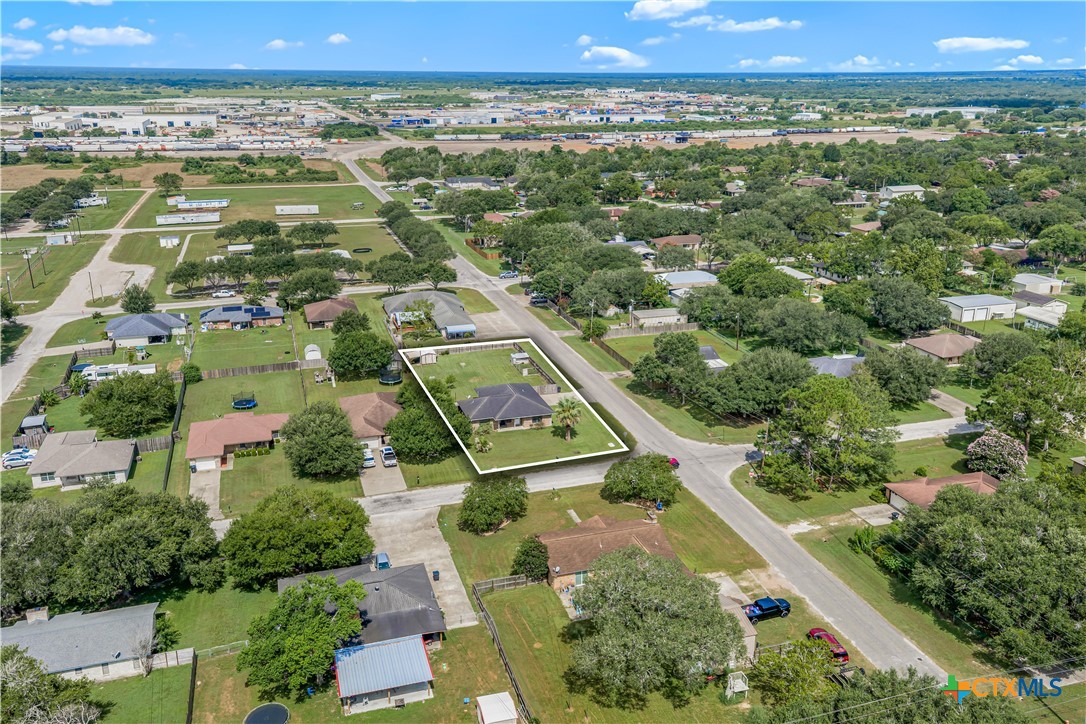 main property photo 37