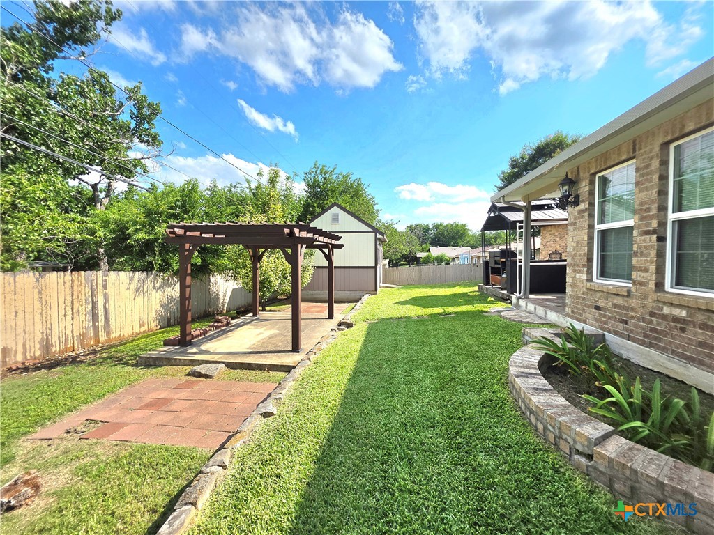 main property photo 43