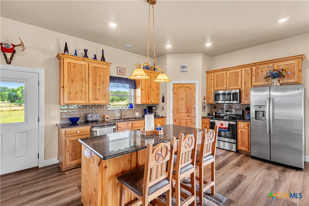 main property photo 5