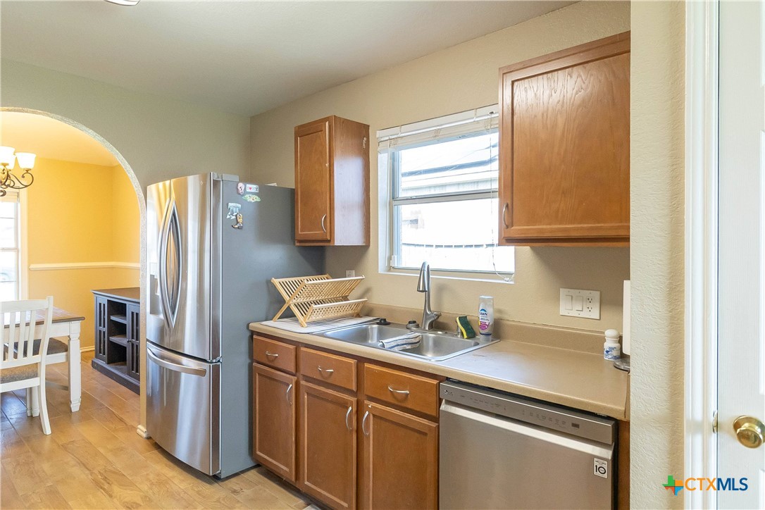 main property photo 12