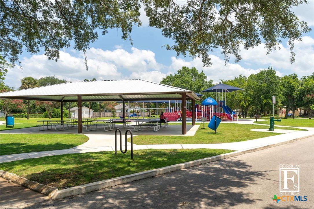 main property photo 19