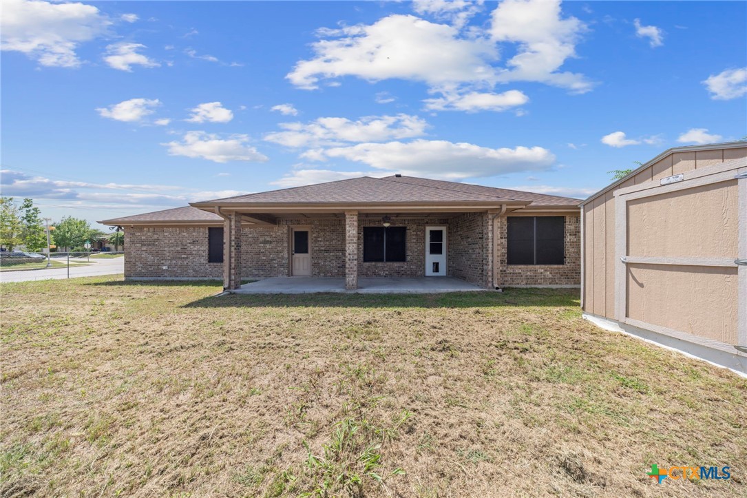 main property photo 27