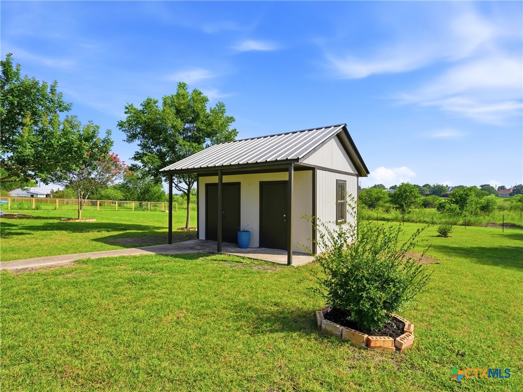 main property photo 36