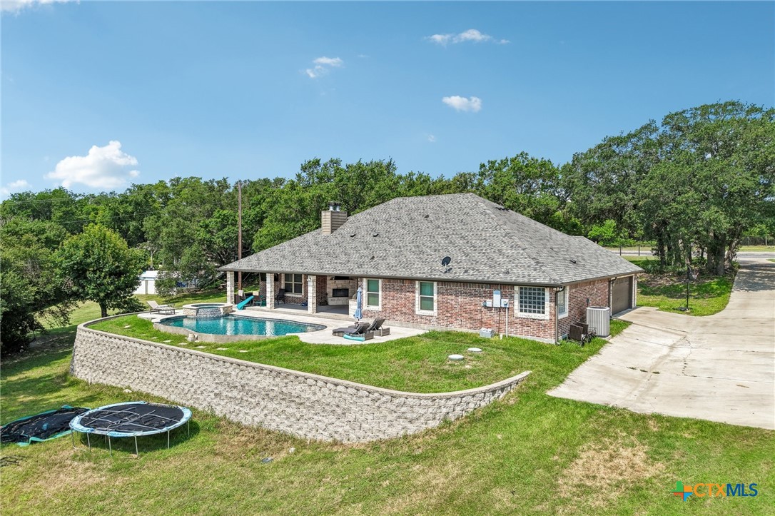 main property photo 35