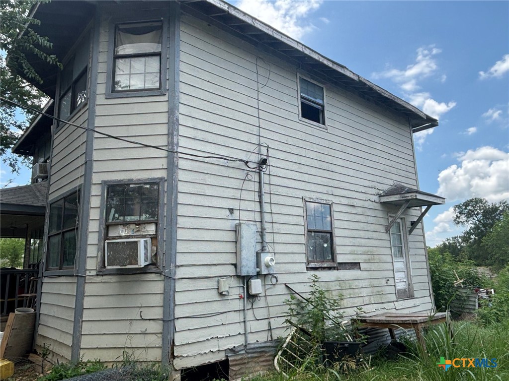 main property photo 11