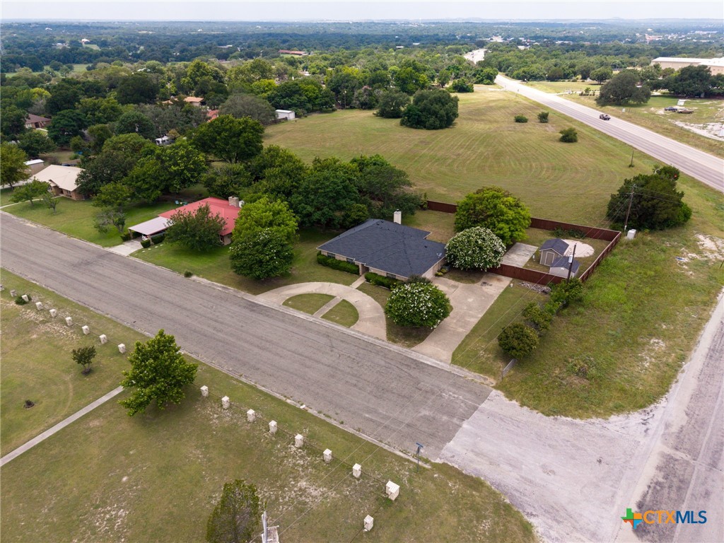 main property photo 29