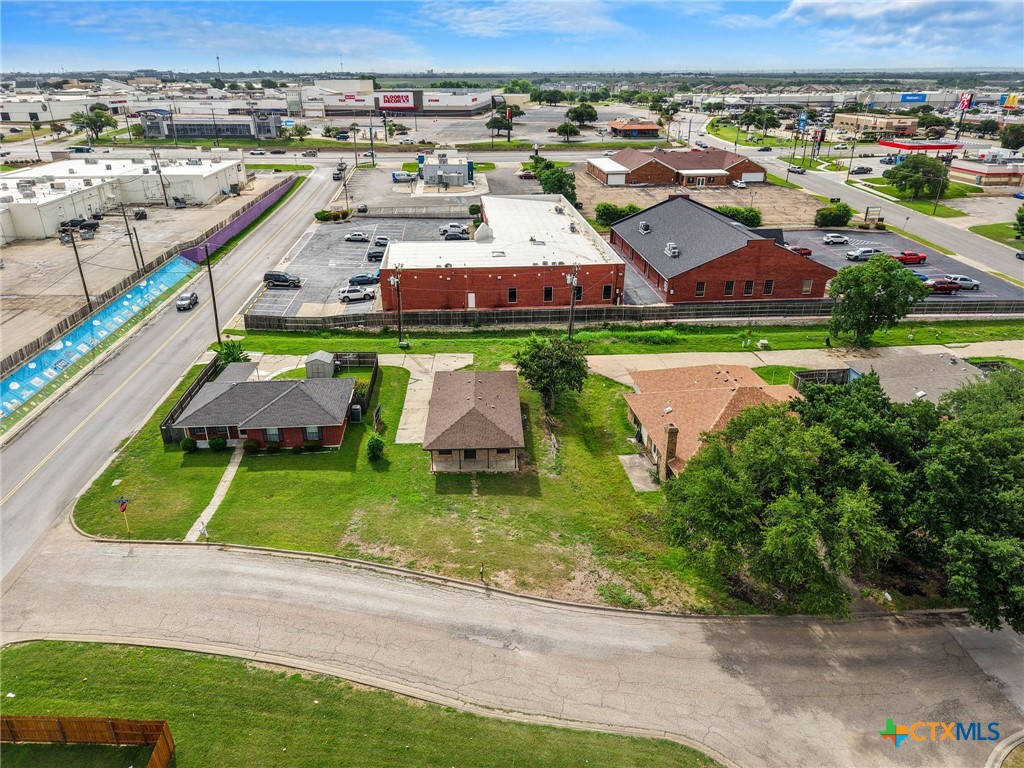 main property photo 27