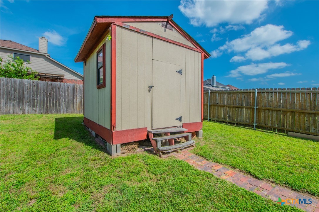 main property photo 38