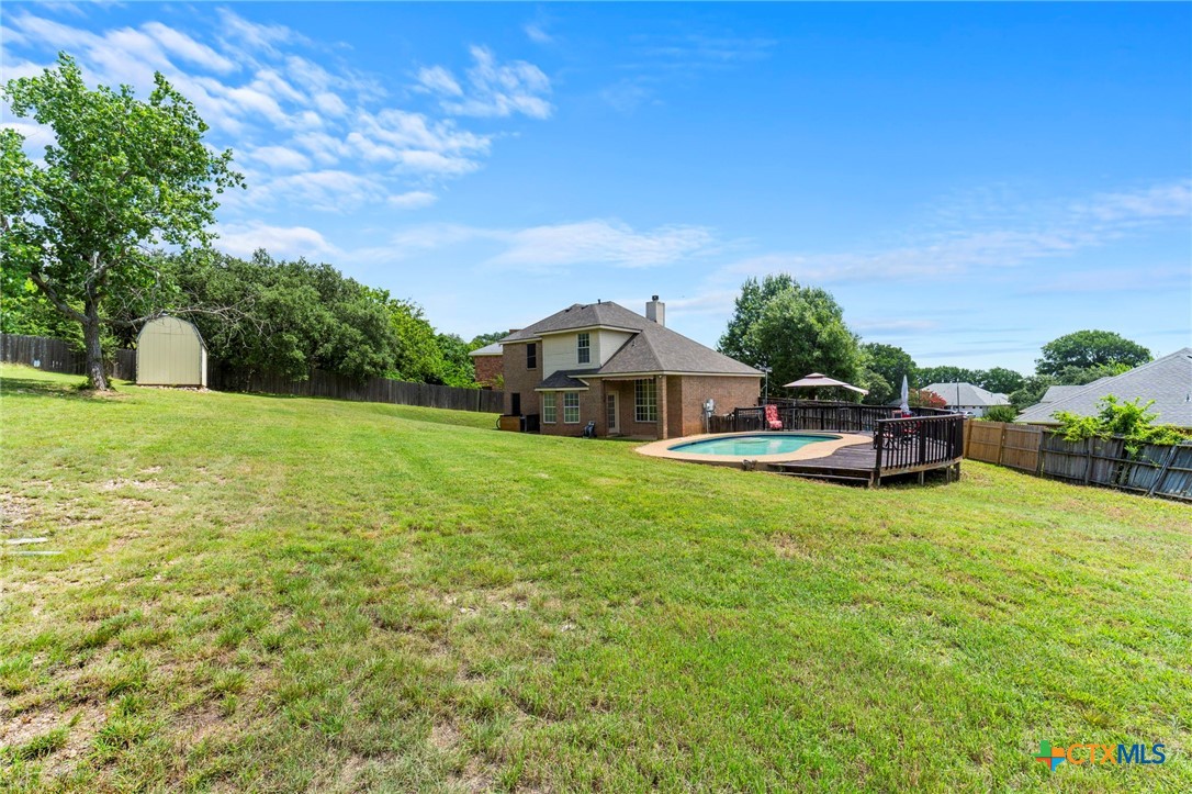 main property photo 19