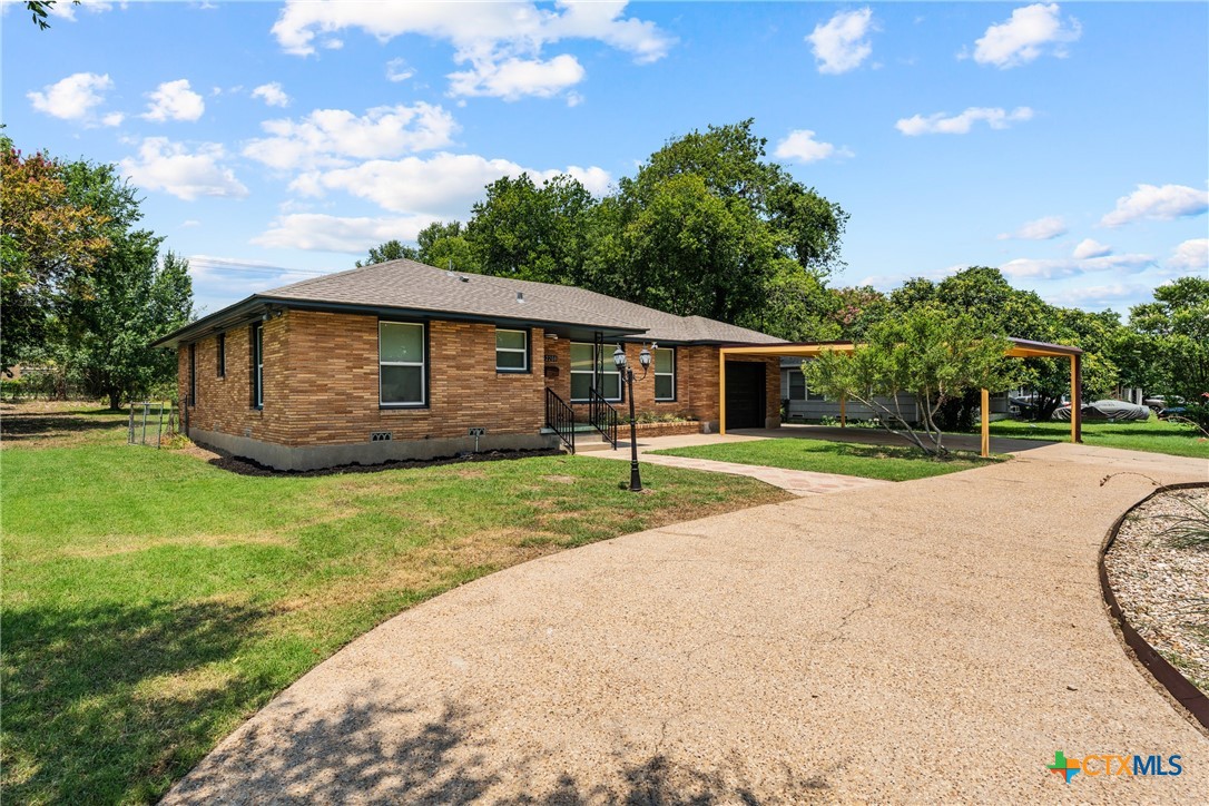 main property photo 38
