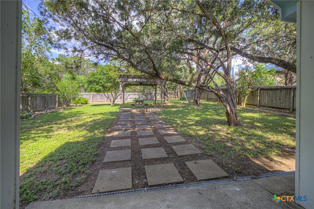 main property photo 31