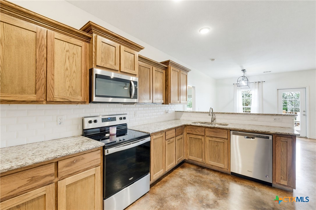 main property photo 12