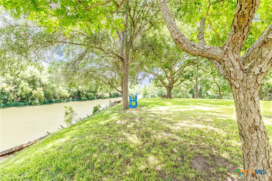 main property photo 11