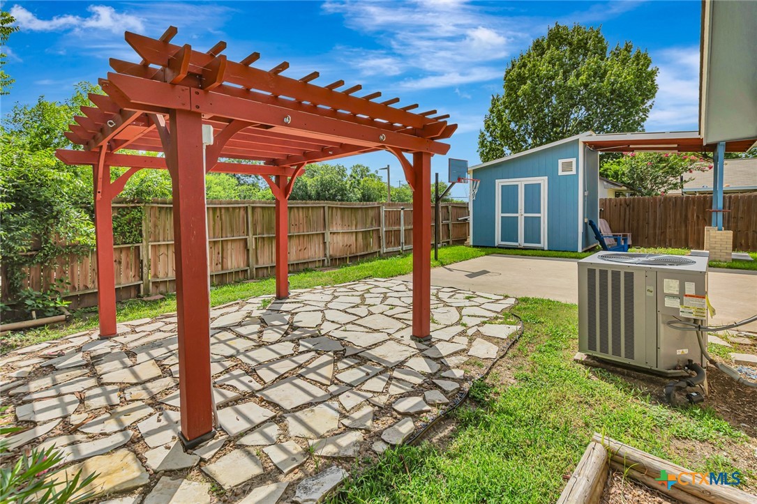 main property photo 24