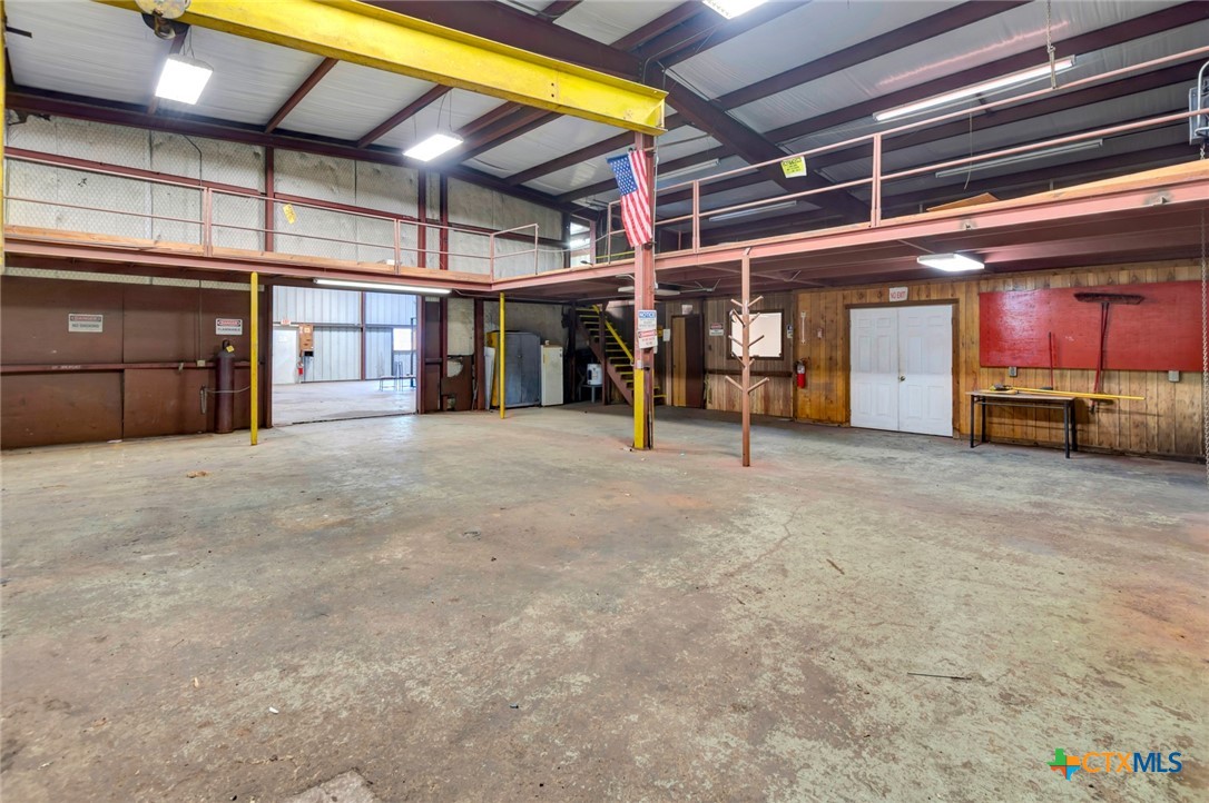 main property photo 19