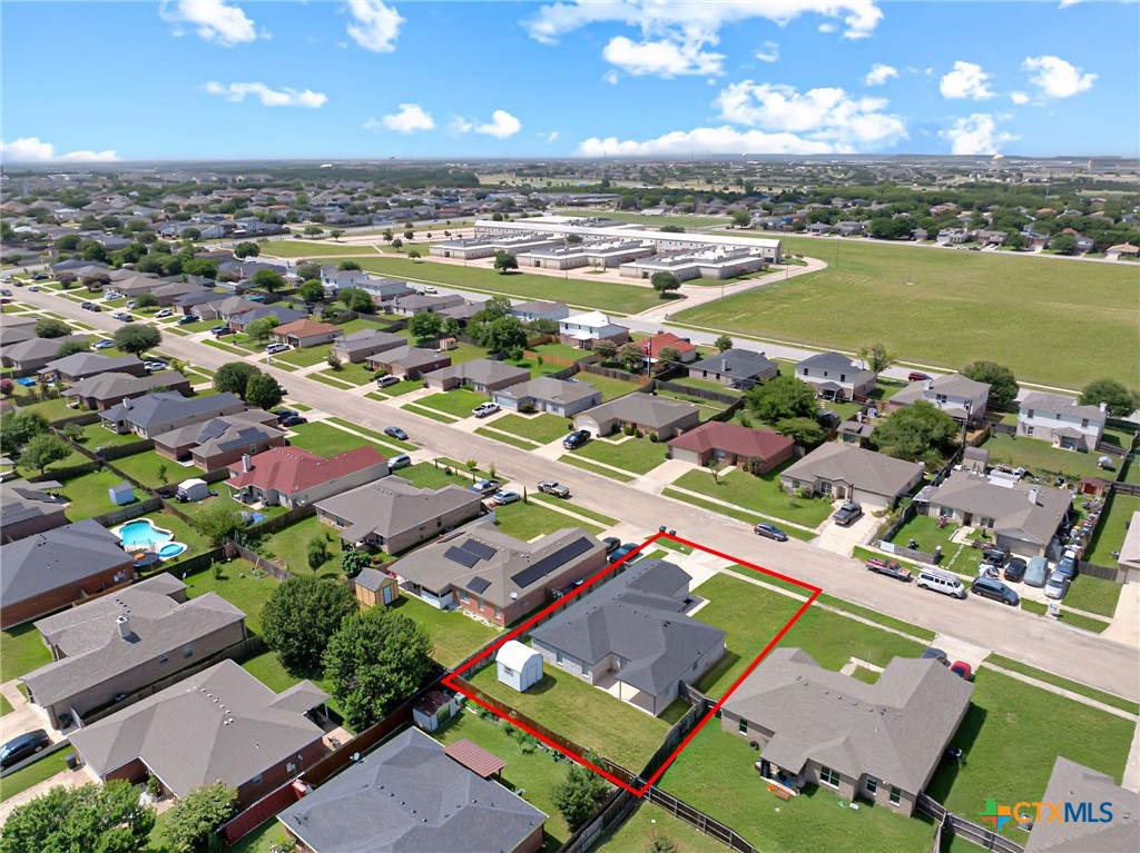 main property photo 31