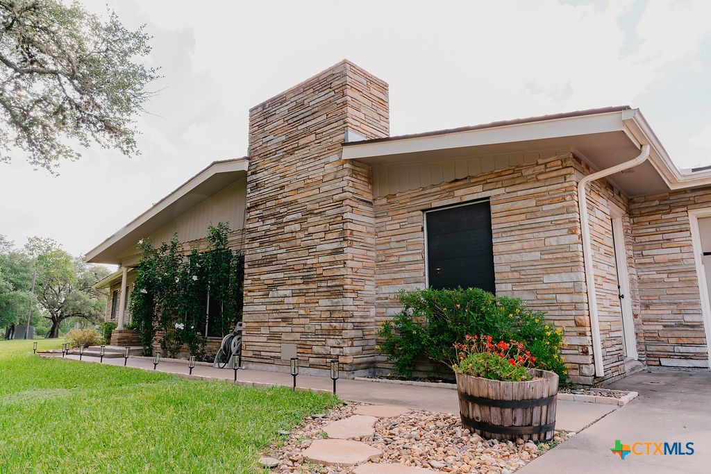main property photo 34