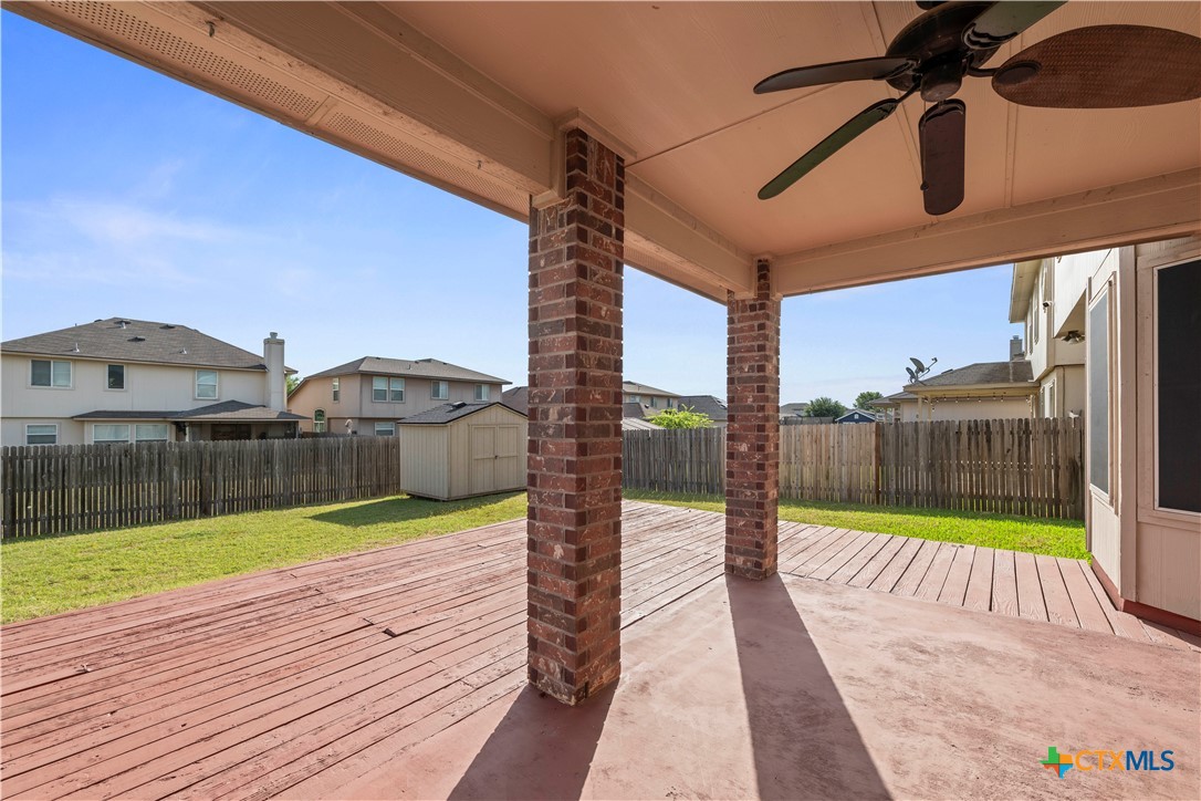 main property photo 28