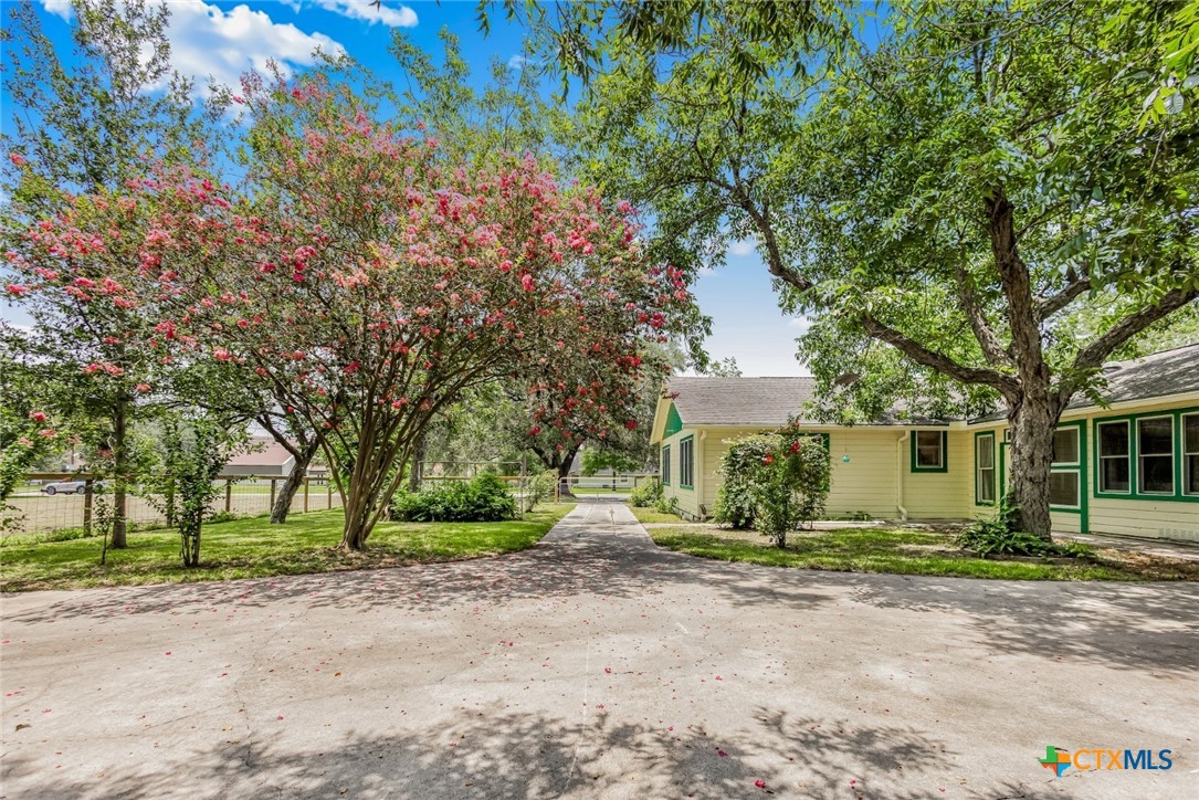 main property photo 31