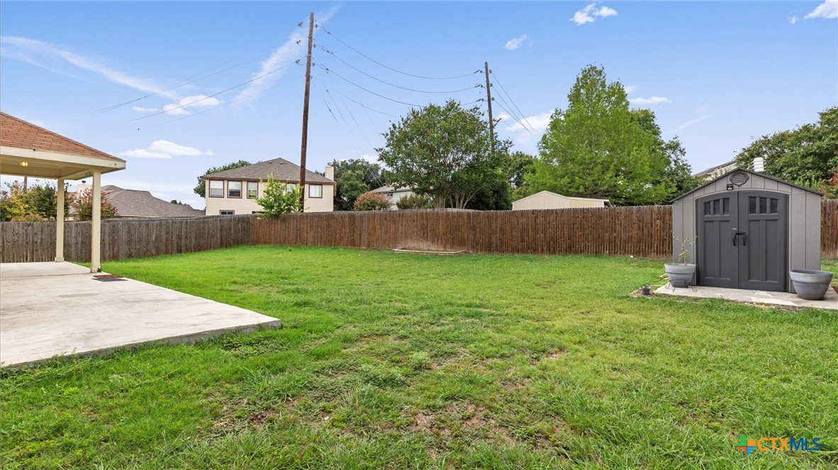main property photo 23