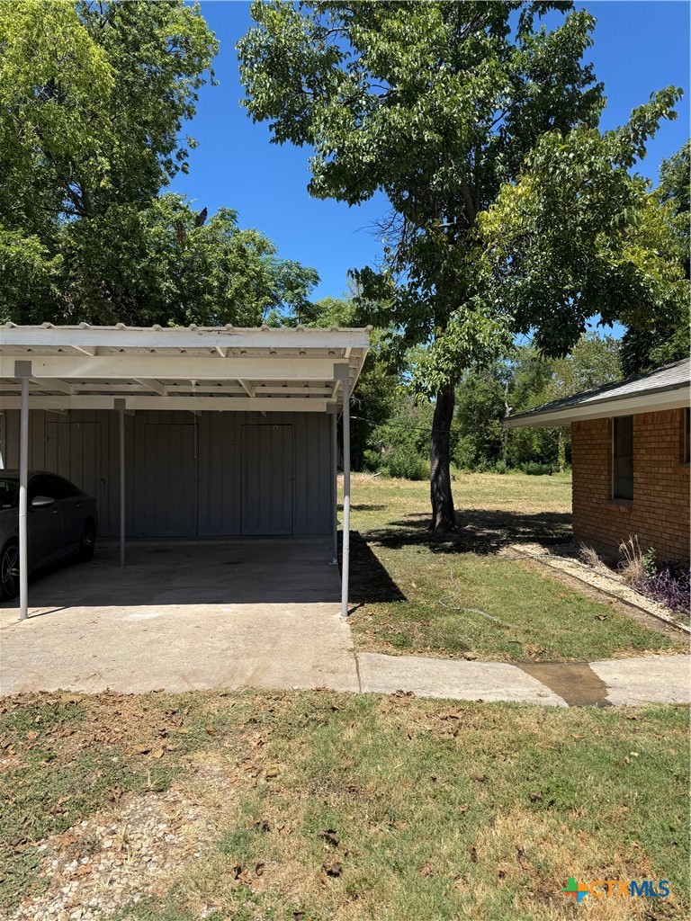 main property photo 12