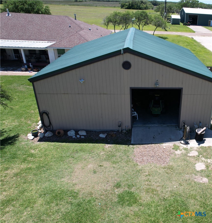 main property photo 13