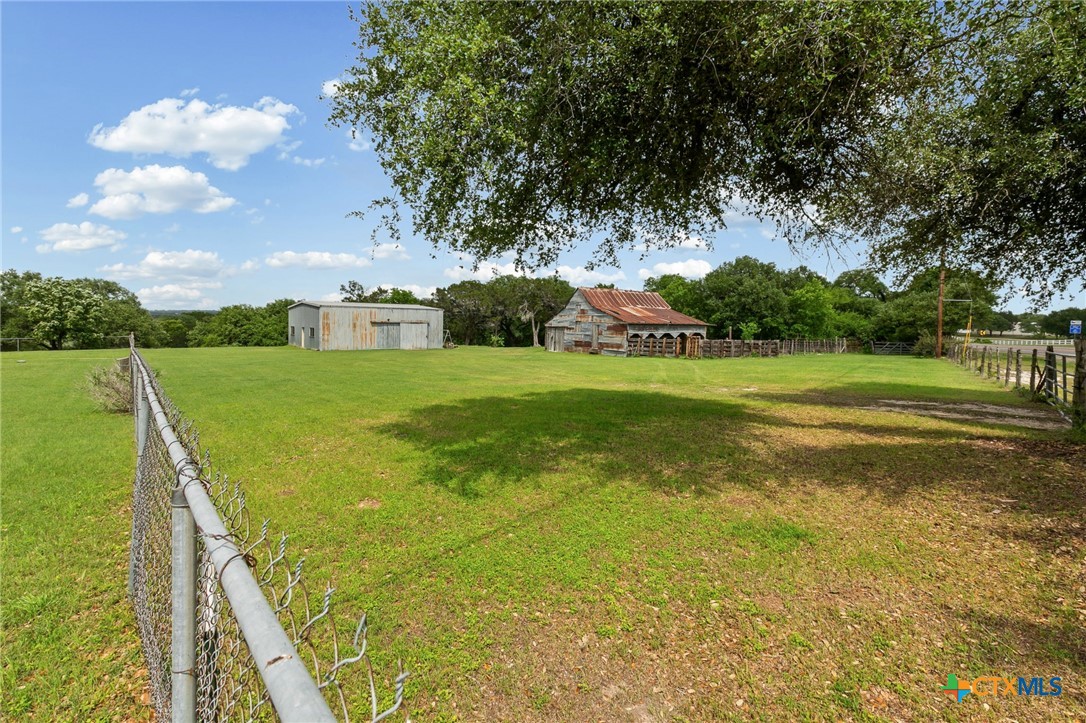 main property photo 31