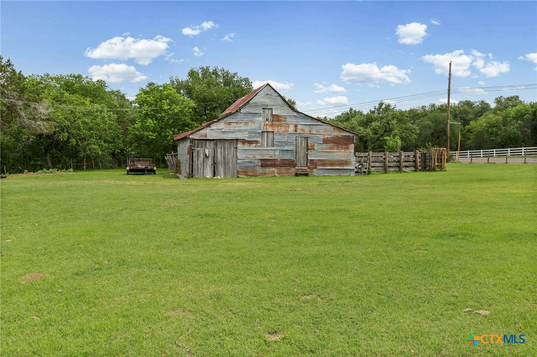main property photo 33