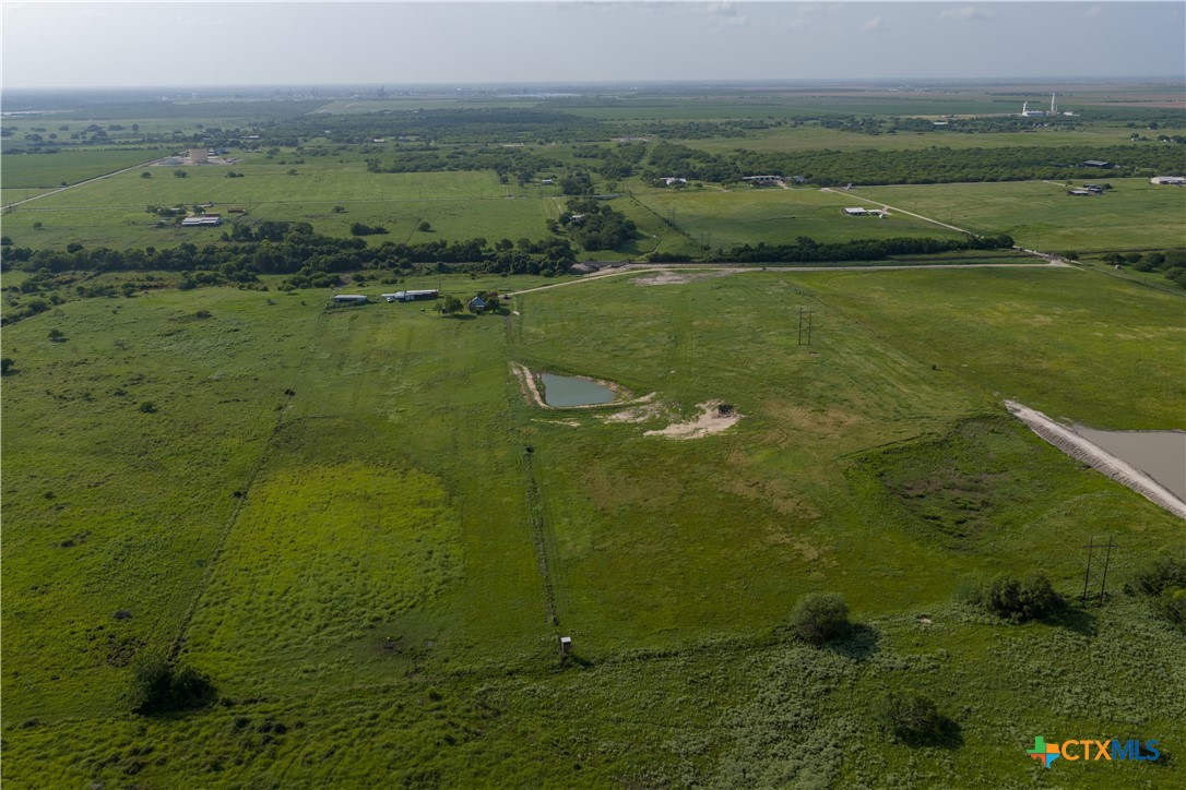 main property photo 17