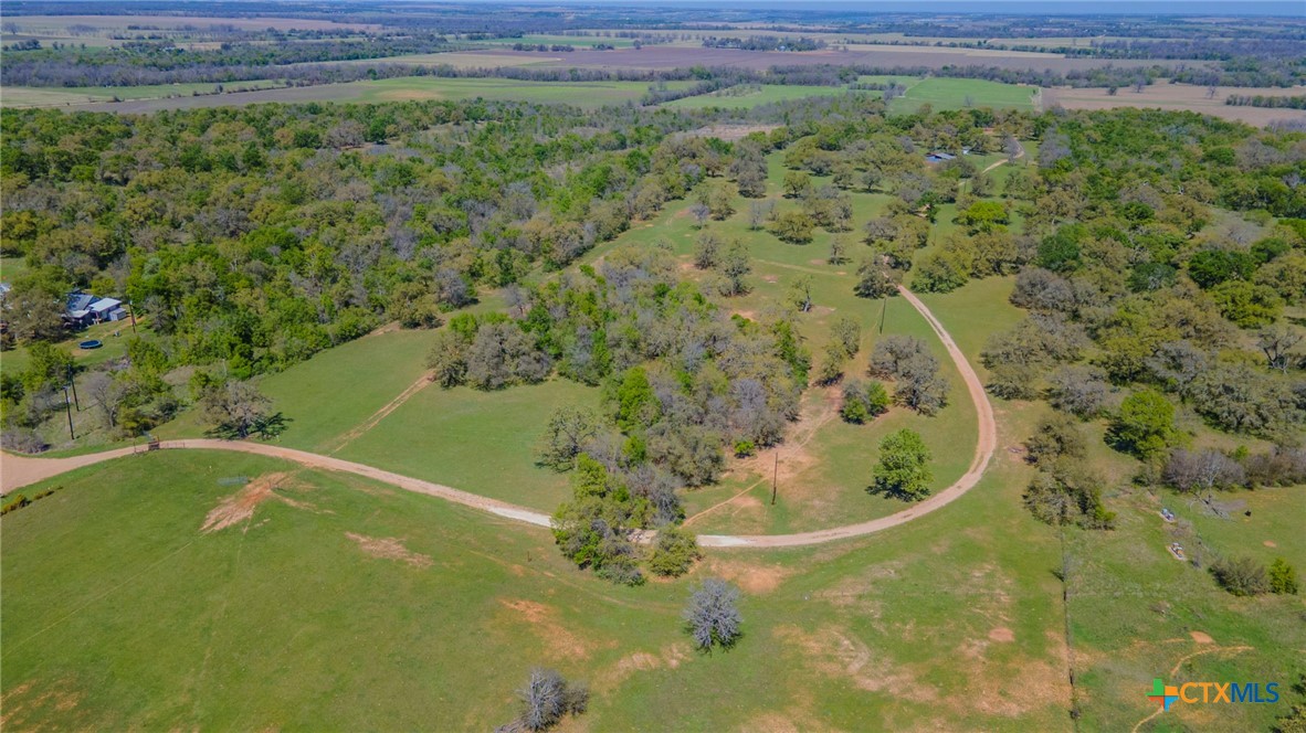 main property photo 40