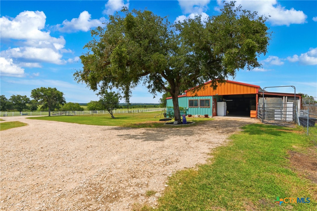 main property photo 41