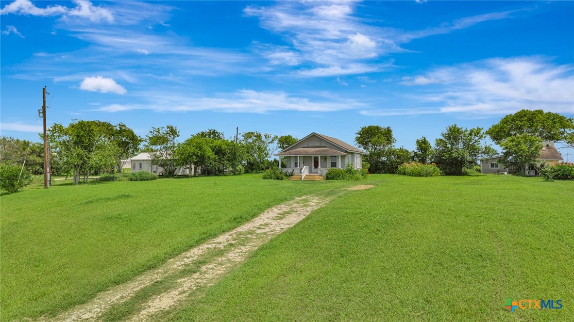 main property photo 28