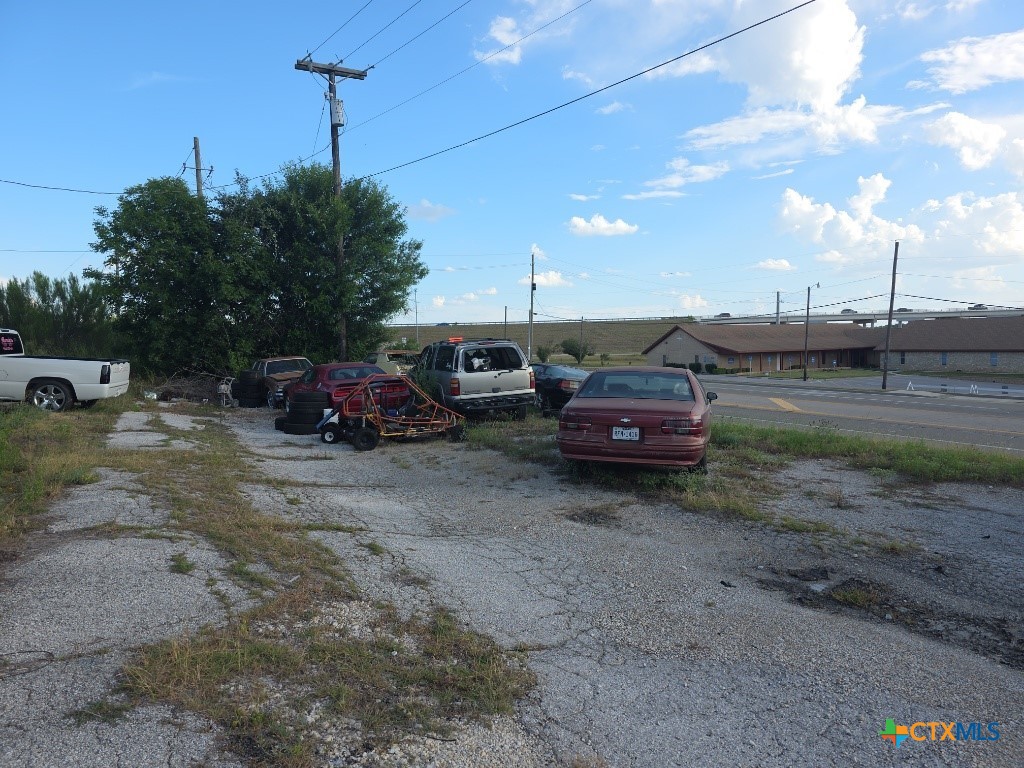 main property photo 4