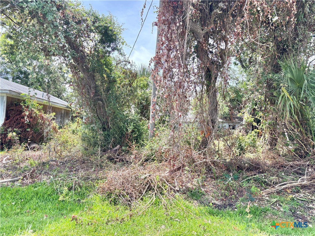 main property photo 14