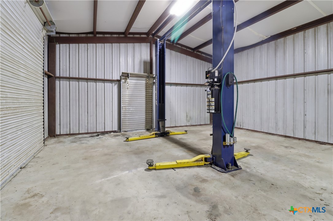 main property photo 34