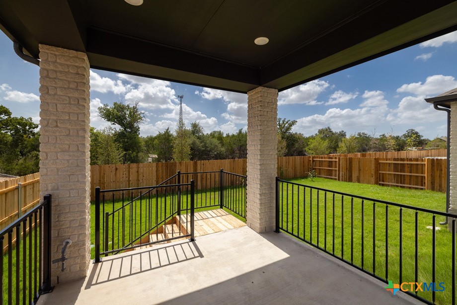 main property photo 14