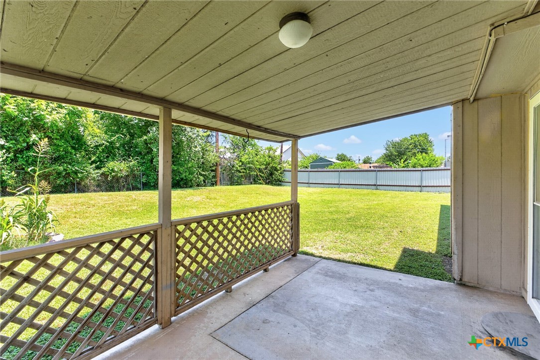 main property photo 16
