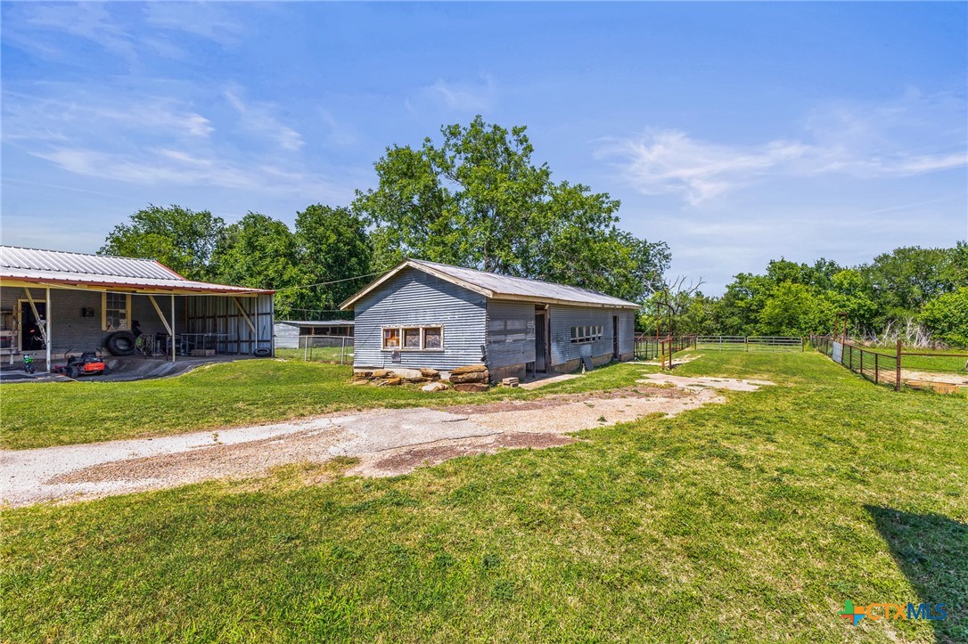 main property photo 39