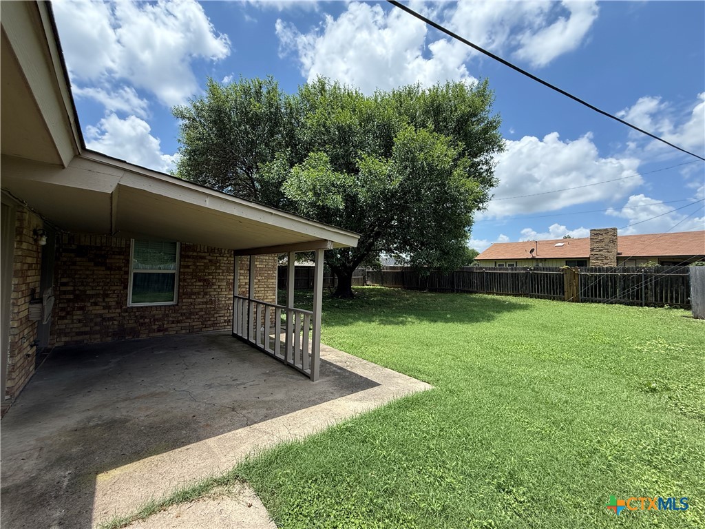 main property photo 10