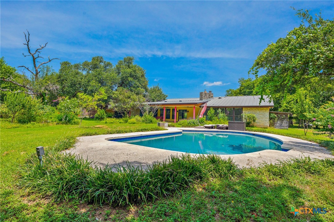 main property photo 36