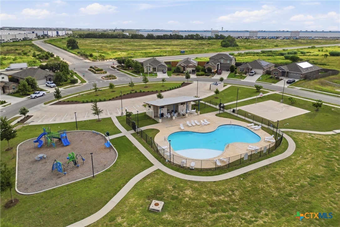 main property photo 44